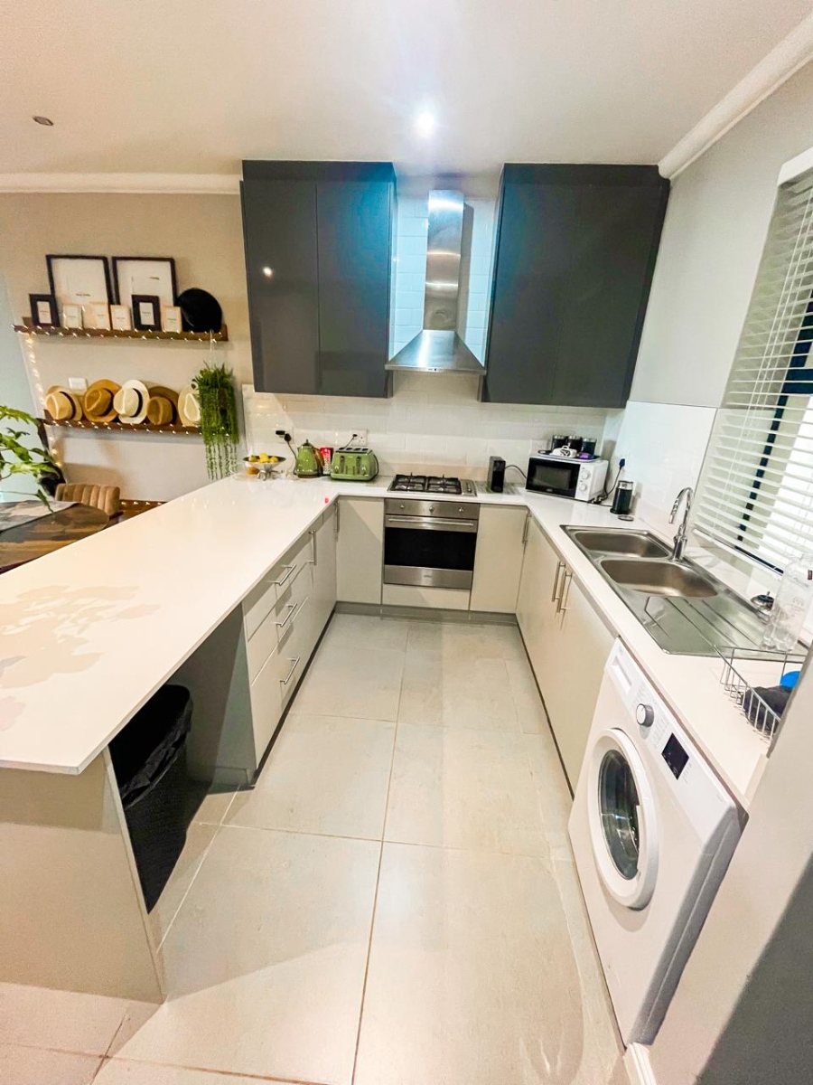 3 Bedroom Property for Sale in Sitari Country Estate Western Cape
